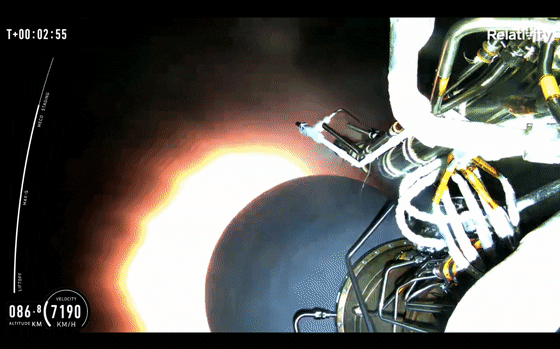 一級發動機驅動階段-火箭時速達到7000公里小時以上 The first engine drive stage - the rocket reaches speeds of over 7,000 km/h